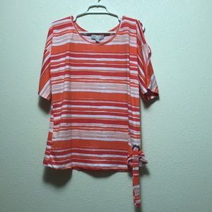 Carolyn Taylor size large cold shoulder top